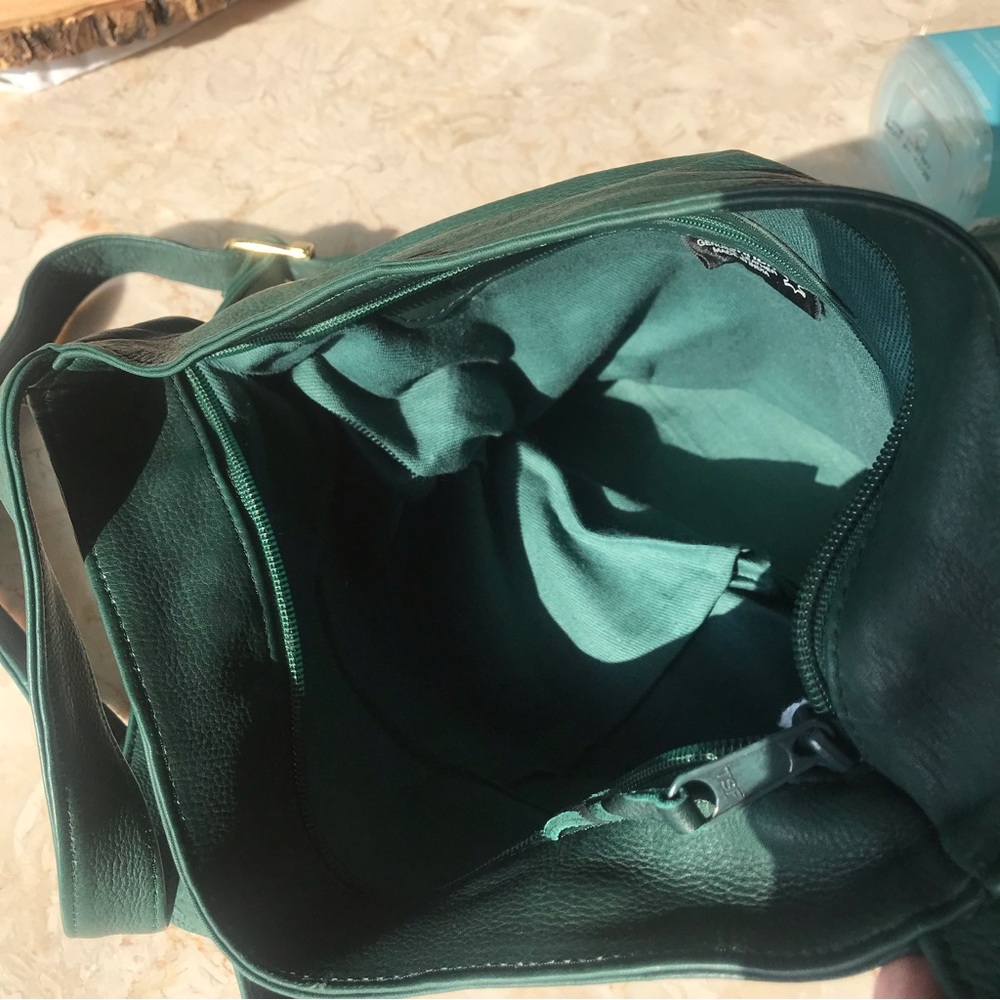 Barganza fine grain leather pine green shoulder bag - Picture 3 of 4
